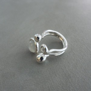 MONICA CASTIGLIONI AP-PISTILLI-04A / Silver, Moonstone