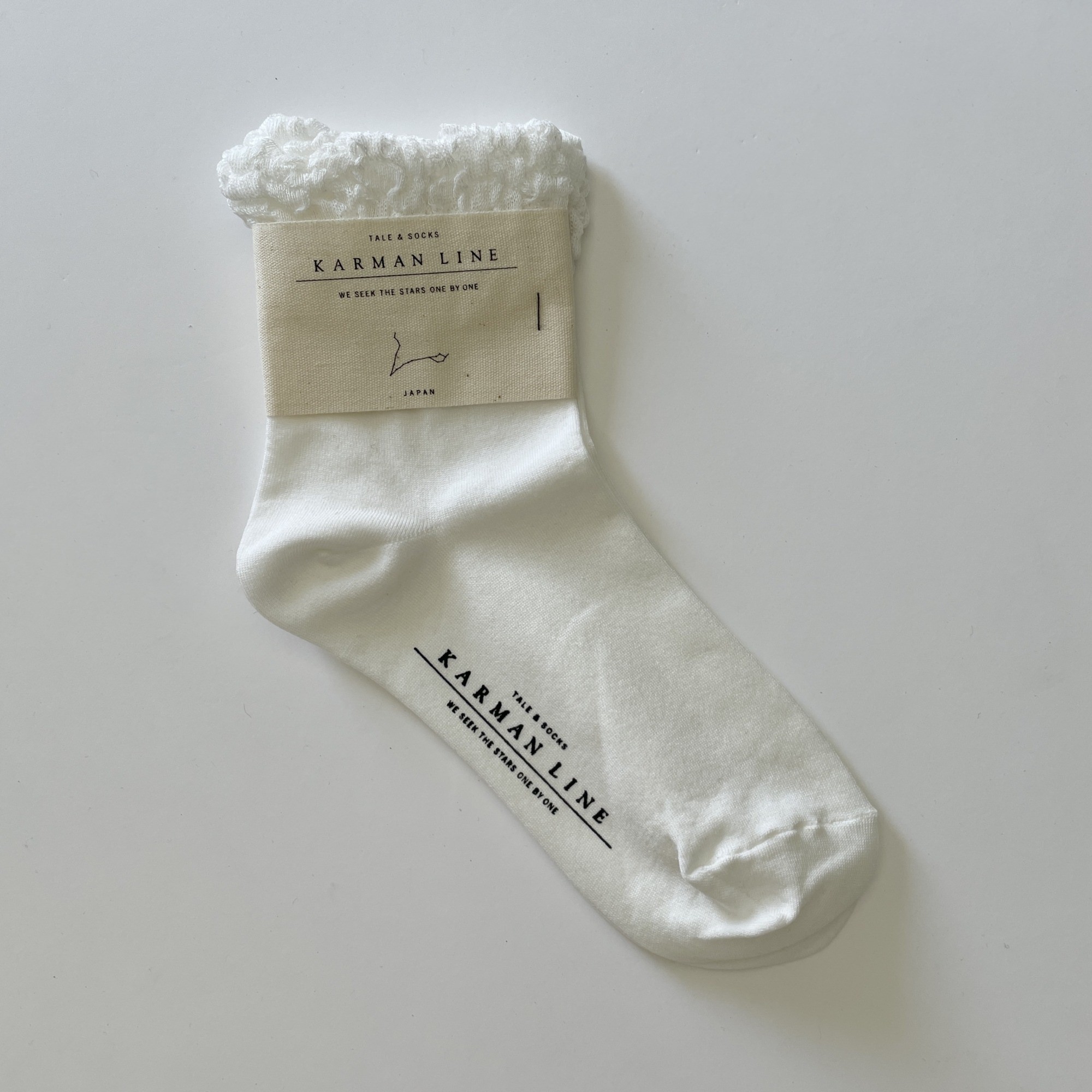 KARMAN LINE PISCES / Frill socks / White