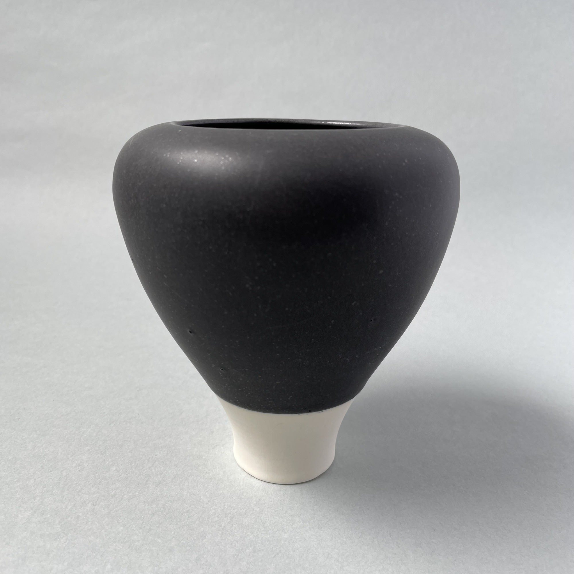 Guido De Zan Black Vase M