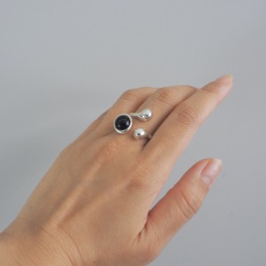 MONICA CASTIGLIONI AP-PISTILLI-04F / Silver, Onyx