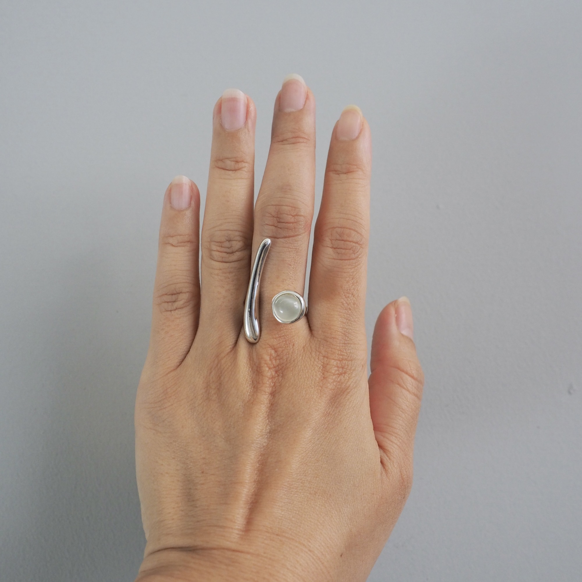 MONICA CASTIGLIONI AP-BAMBOO-11 / Silver, Moonstone