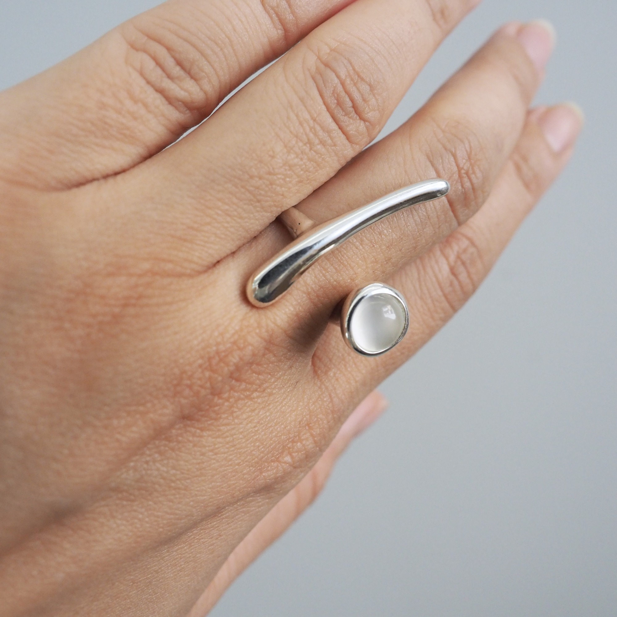 MONICA CASTIGLIONI AP-BAMBOO-11 / Silver, Moonstone