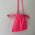 DRAWSTRING BAG WITH STRAP XS / Neon pink