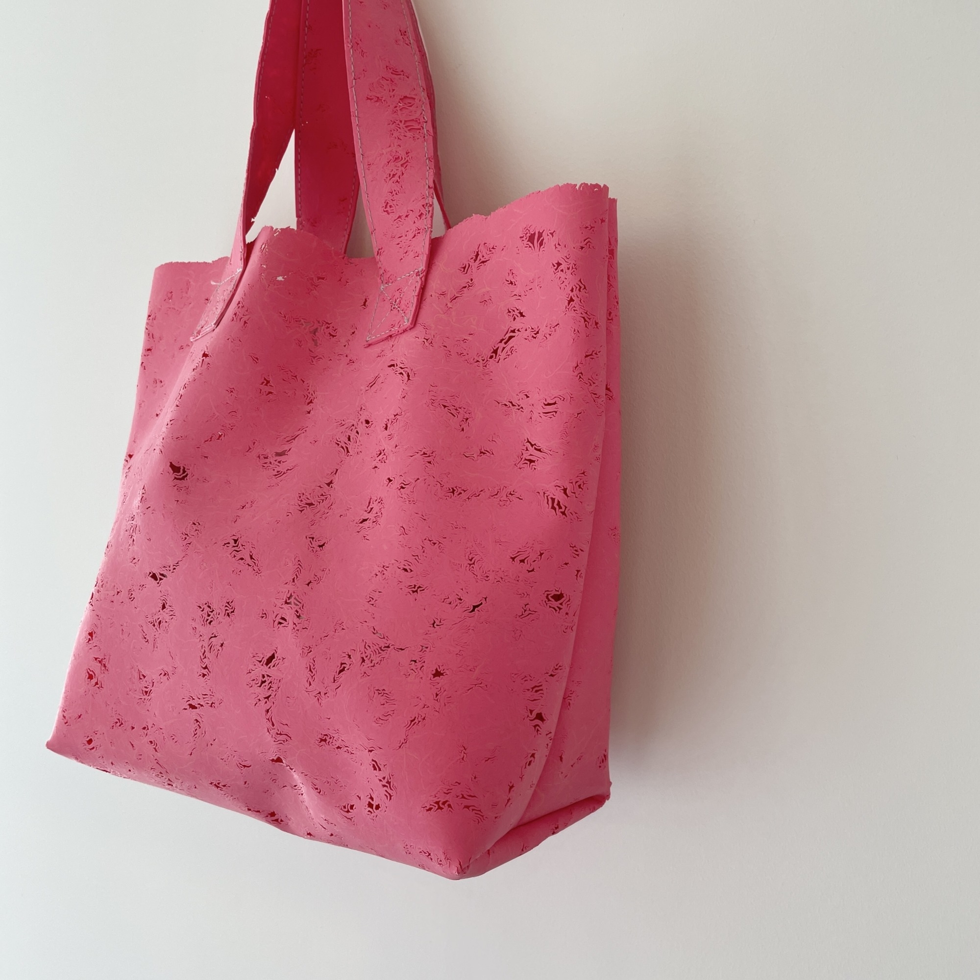 LUISA CEVESE RIEDIZIONI ＜SALE＞ SMALL SQUARE BAG – LARGE HANDLES / PINK