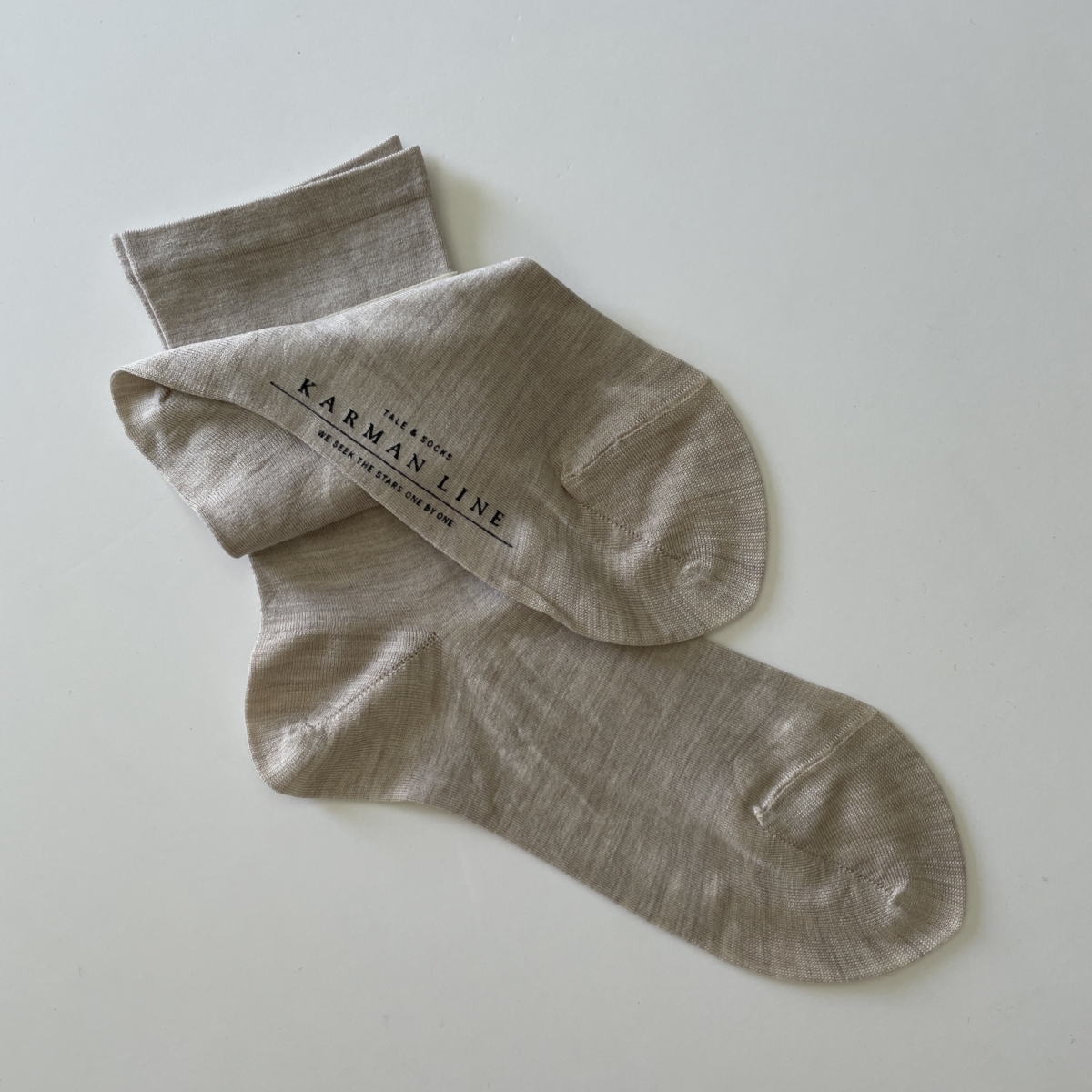 KARMAN LINE CANCER / socks / Ecru