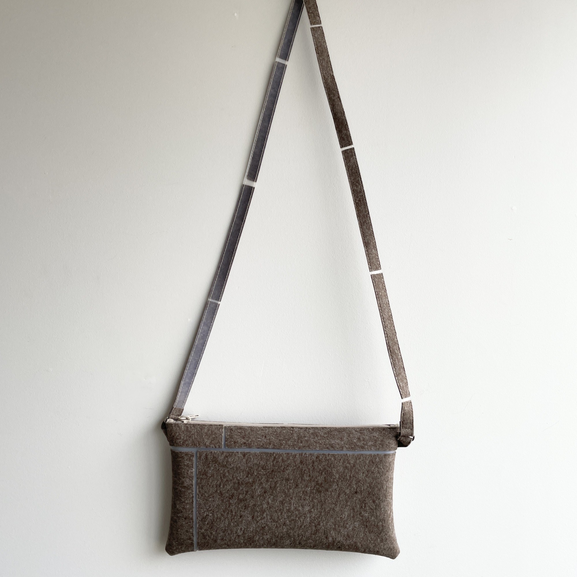 LUISA CEVESE RIEDIZIONI LONG POCKET WITH STRAP / WOOL FELT /TAUPE