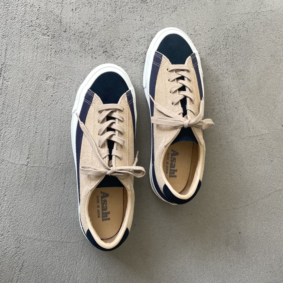 Others BELTED LOW SUEDE / NAVY