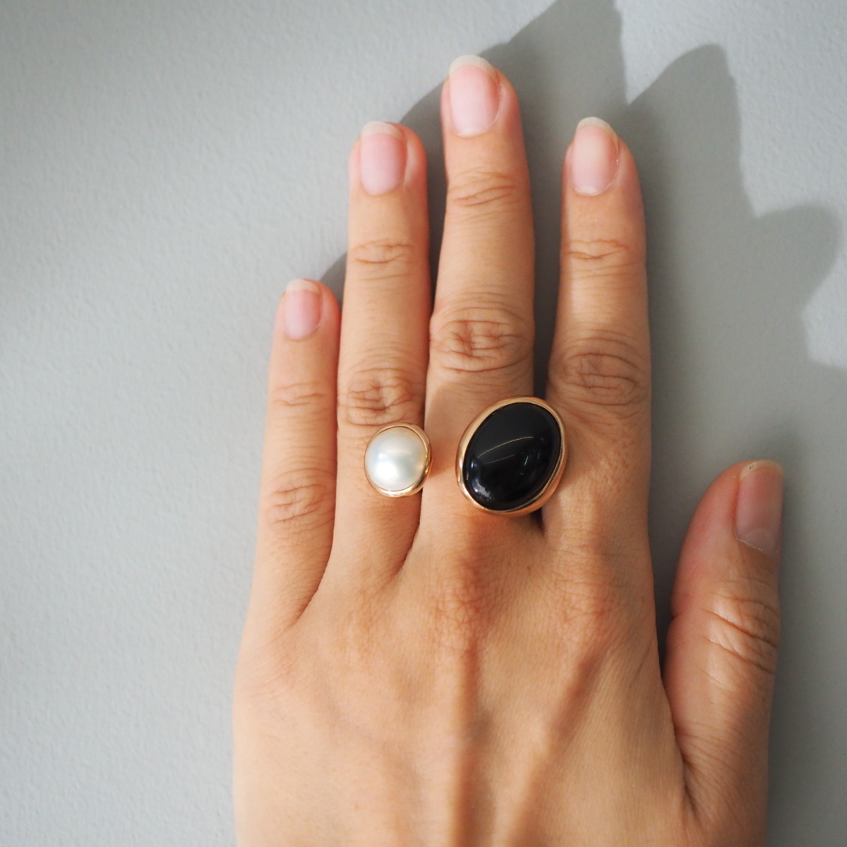 MONICA CASTIGLIONI PU  / Bronze / Onyx, Pearl