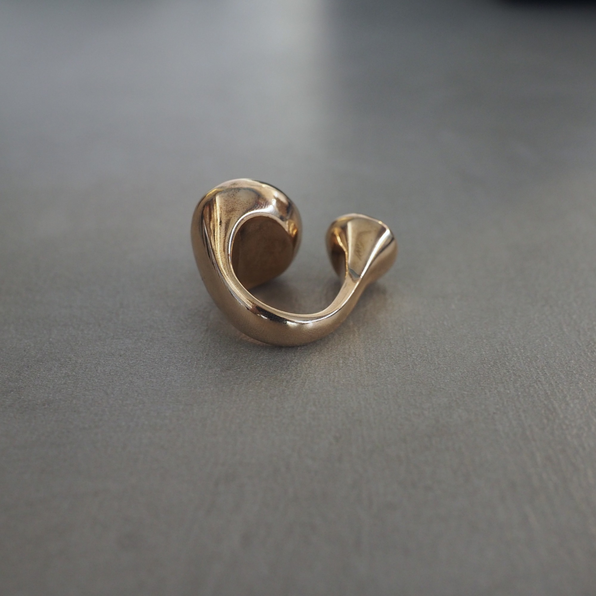 MONICA CASTIGLIONI PU  / Bronze / Onyx, Pearl