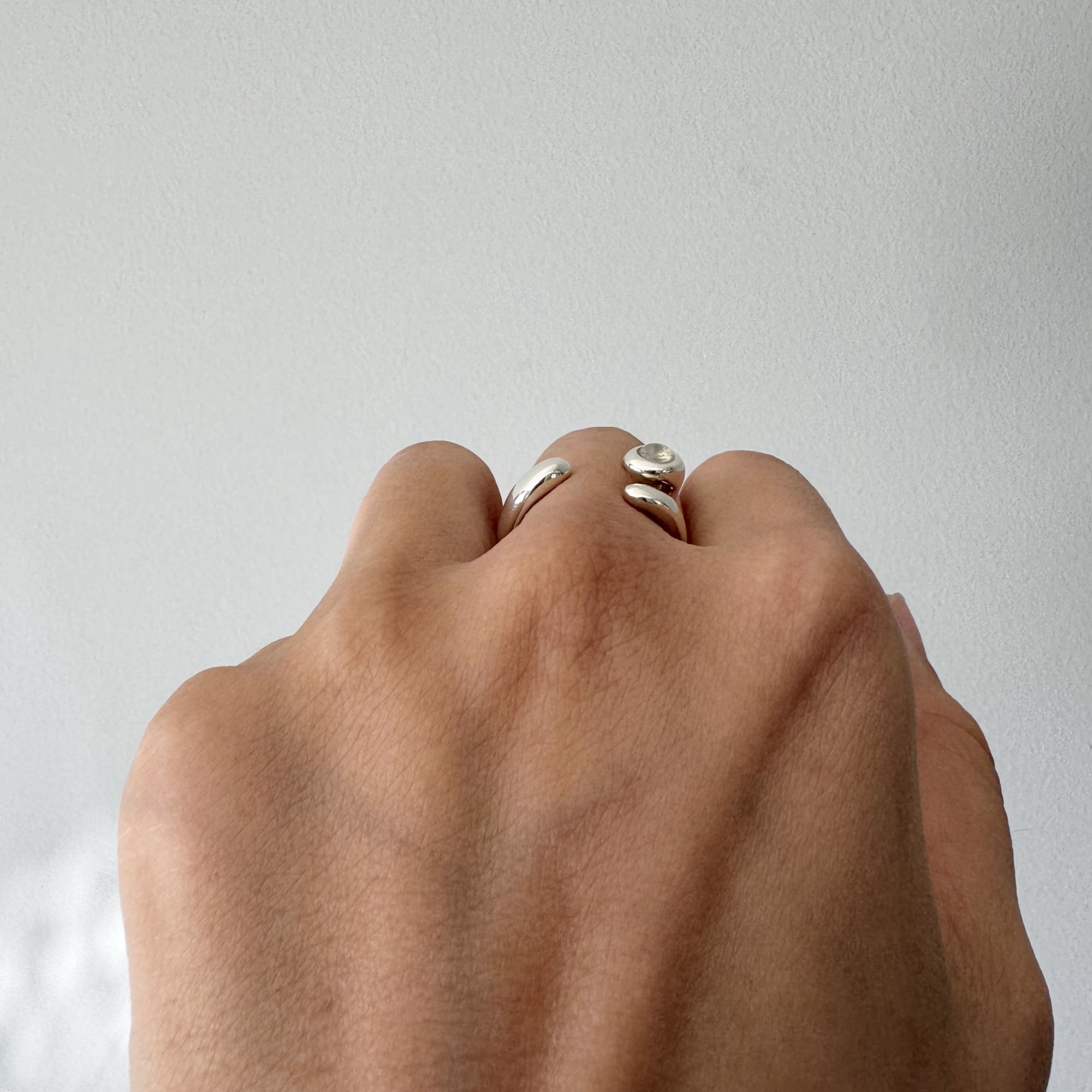 MONICA CASTIGLIONI AP-ABBRACCI-19 / Silver, Moonstone